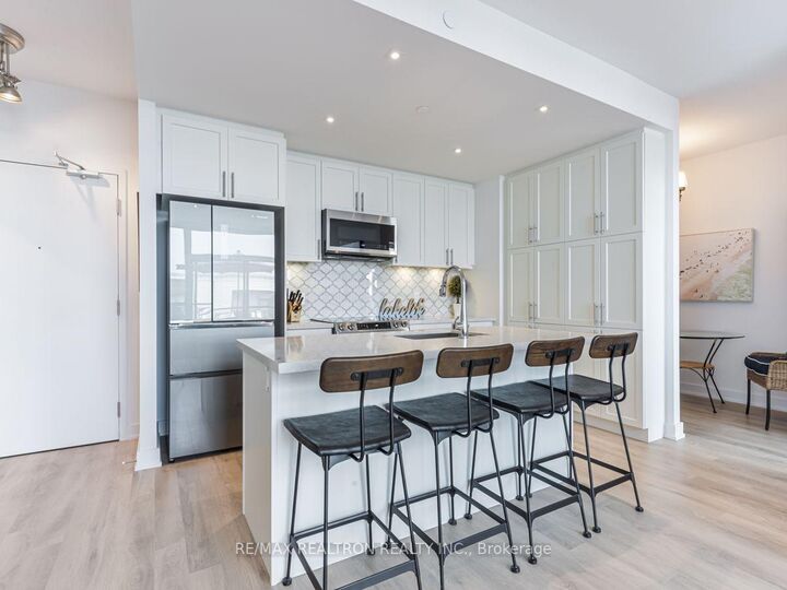 Property Photo:  375 Sea Ray Avenue 413  ON L9S 0J4 