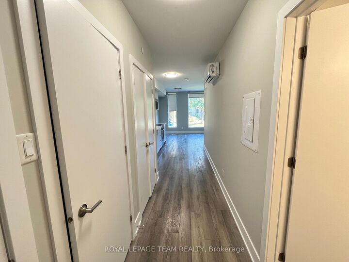 Property Photo:  1295 Summerville Avenue 204  ON K1Z 8G7 