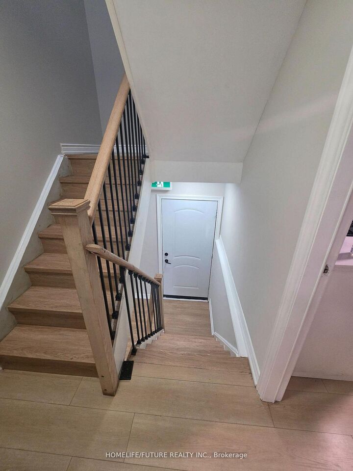 Property Photo: 2983 Lawrence Avenue E ON M1P 2V6