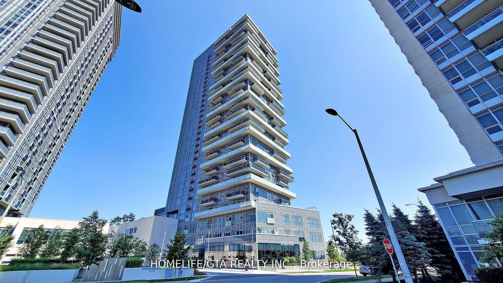 Property Photo:  225 Village Green Square 2202  ON M1S 0N4 