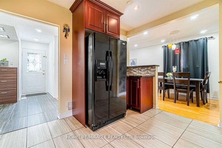 Property Photo:  59 Brentwood Drive  ON L6T 1R1 