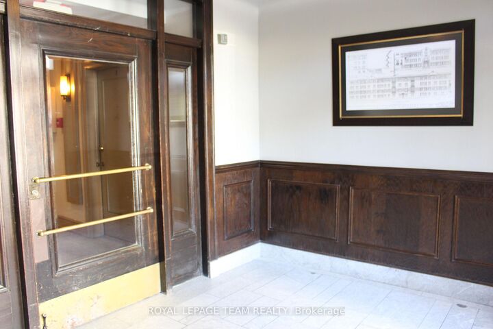 Property Photo:  612 Bank Street 14  ON K1S 3T6 