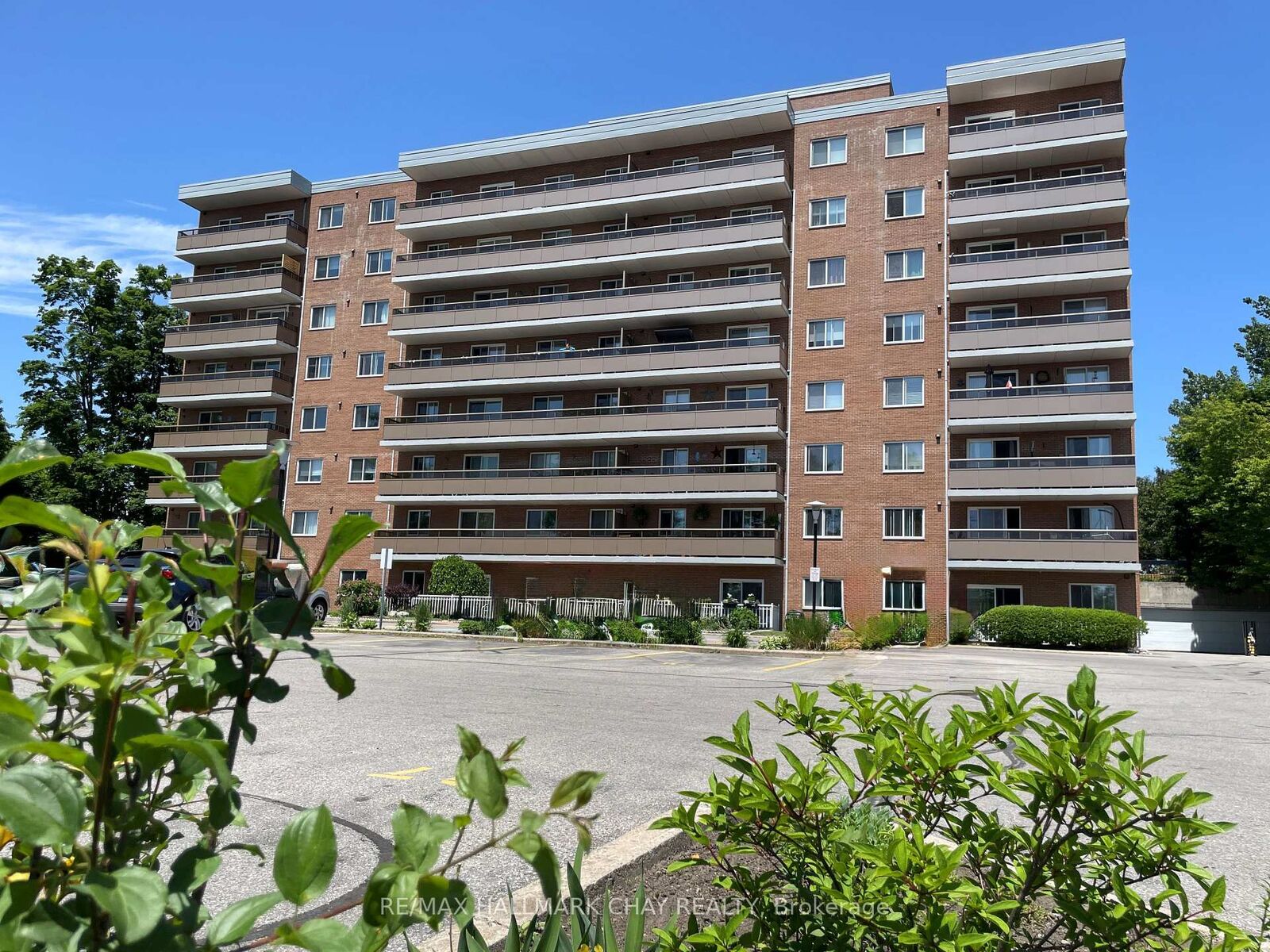 Property Photo:  414 Blake Street 306  ON L4M 5J7 