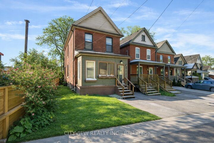 Property Photo:  382 Beach Road  ON L8H 3K5 