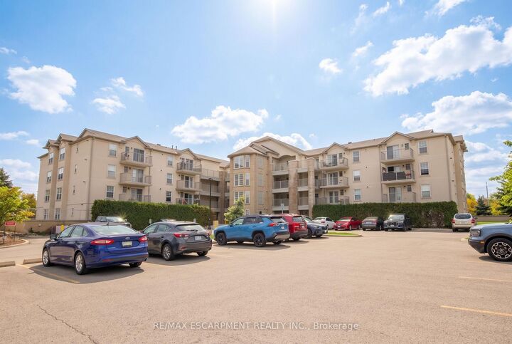 Property Photo:  1480 Bishops Gate N/A 207  ON L6M 4N4 