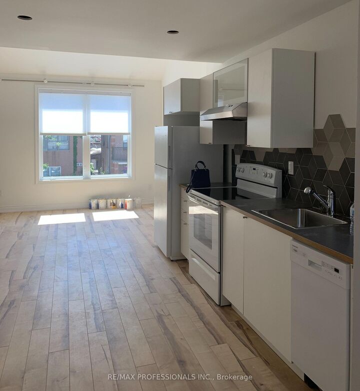 Property Photo: 141 Claremont Street Upper ON M6J 2M7