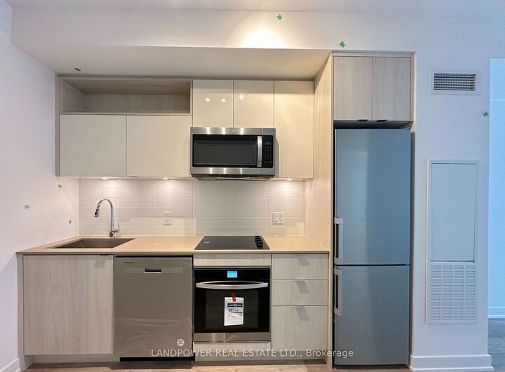 Property Photo:  135 Lower Sherbourne Street 1241 W  ON M5A 1Y4 