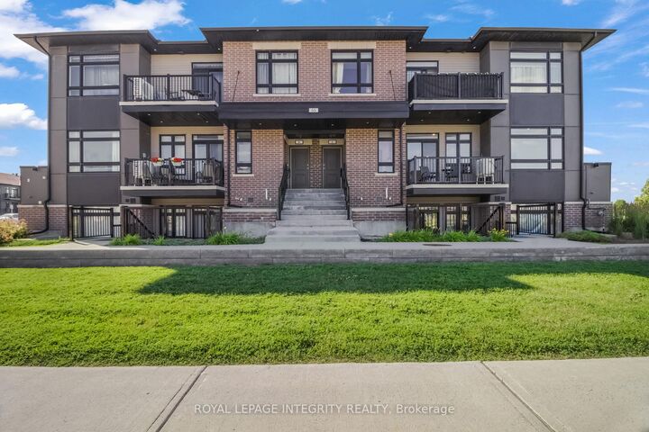 Property Photo:  55 Overberg Way 14  ON K2S 2Y4 