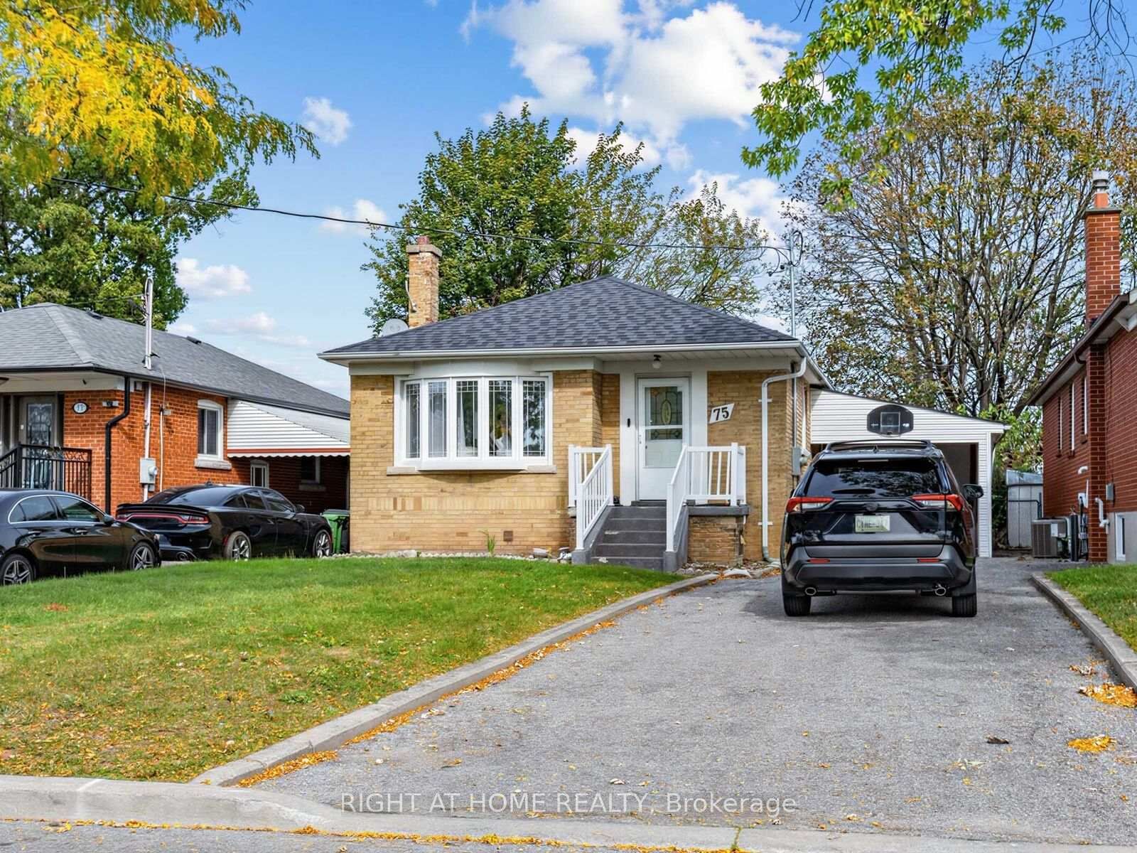 Property Photo:  75 Barrymore Road Basement  ON M1J 1W5 