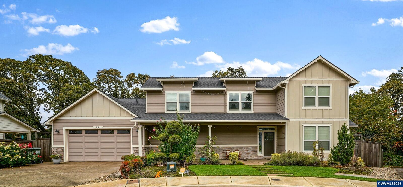 Property Photo:  1891 Watson Butte Av SE  OR 97306 