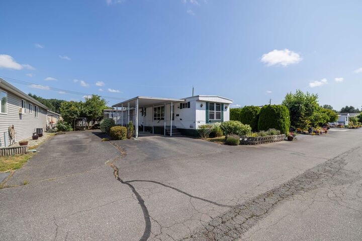 Property Photo: 27111 0 Avenue 134 BC V4W 2T3
