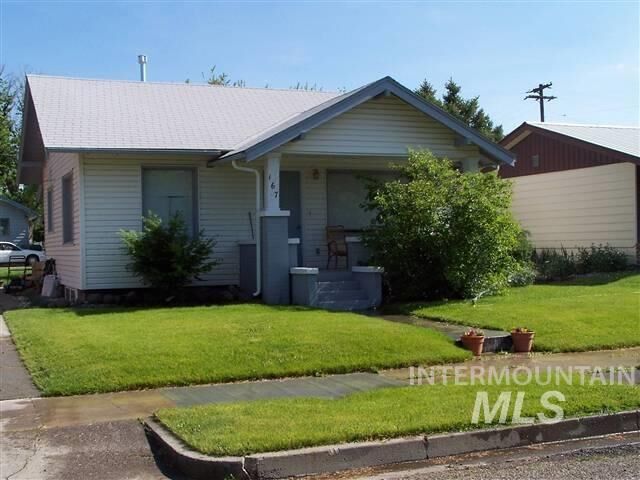 Property Photo:  167 W Garfield Ave.  ID 83623 