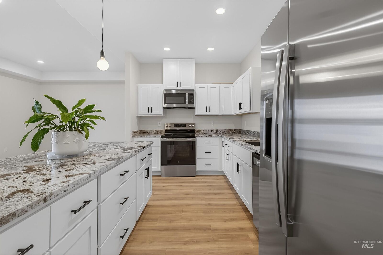 Property Photo: 3721 Slate Court B ID 83501