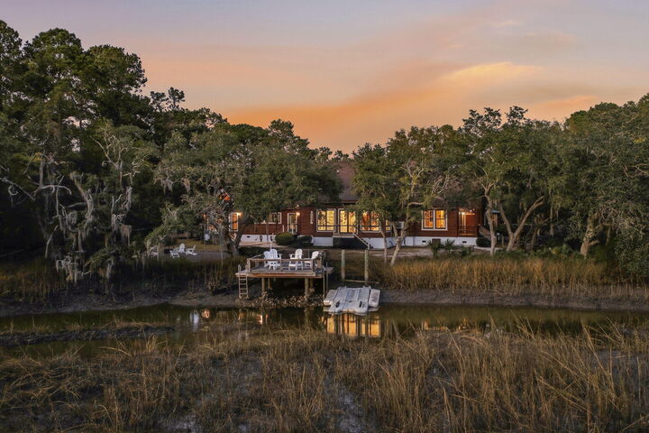 Property Photo: 4400 Wando Farms Road SC 29429