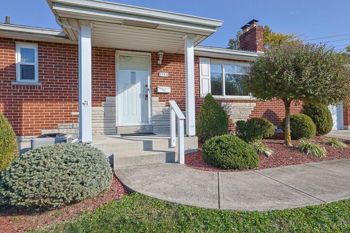 Property Photo:  5764 Lauderdale Drive  OH 45239 