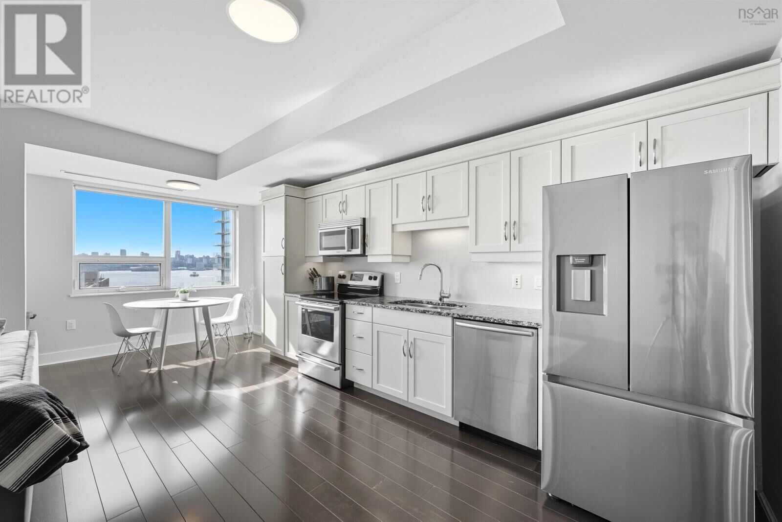 Property Photo:  31 Kings Wharf Place 605  NS B2Y 0C1 