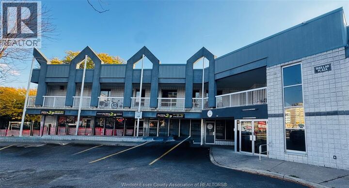Property Photo:  225 Wyandotte Street West 201  ON N9A 5X1 
