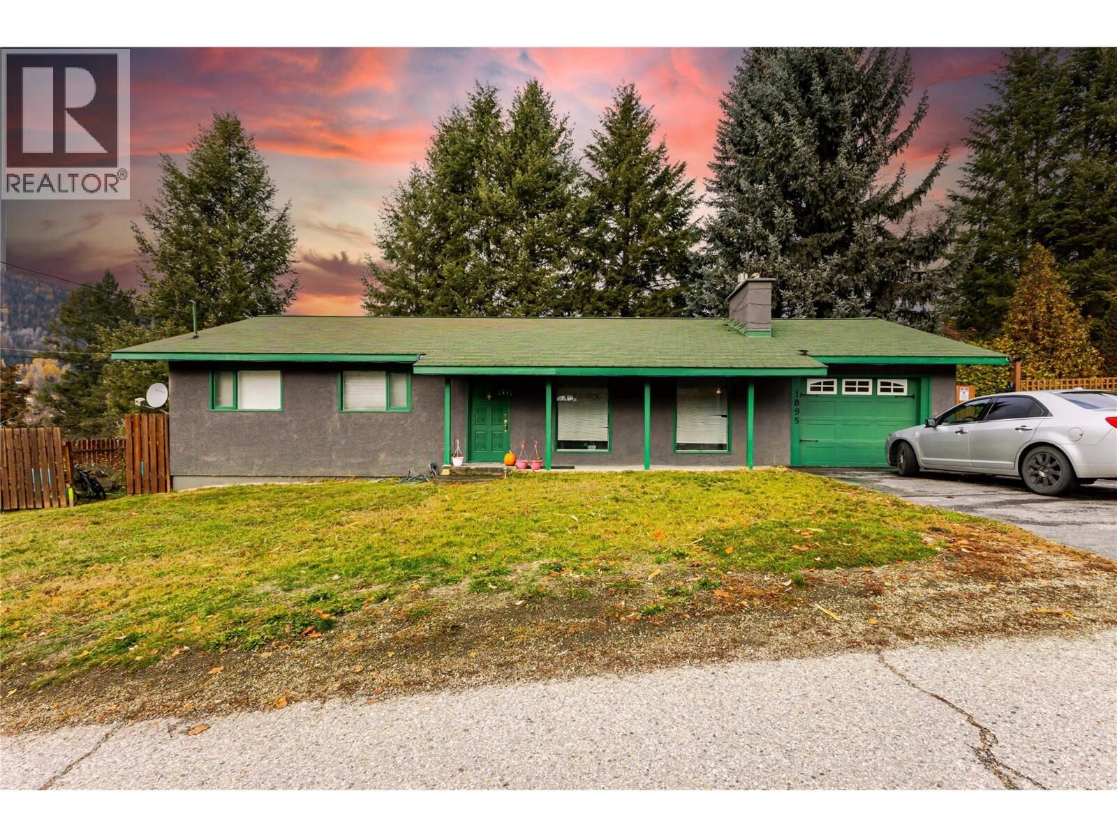 Property Photo: 1895 Columbia Gardens Road BC V0G 1L0