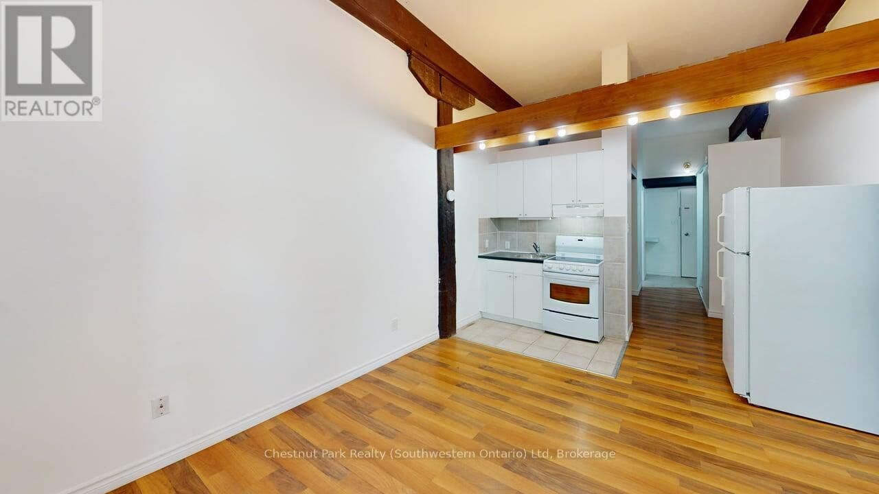 Property Photo: 97 Farquhar Street 104 ON N1H 3N4