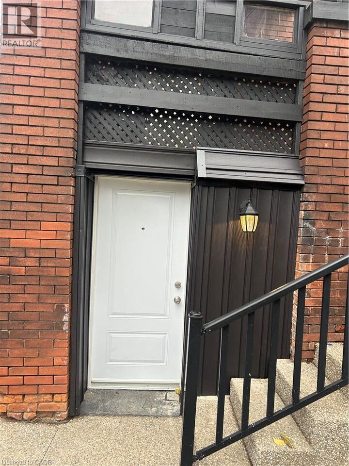 Property Photo:  105 George Street  ON L8P 1E3 