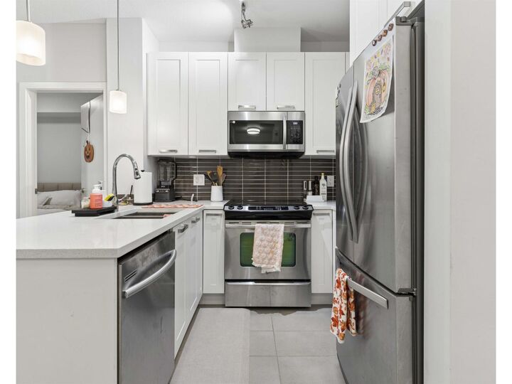 Property Photo: 10477 154 Street 102 BC V3R 0C6