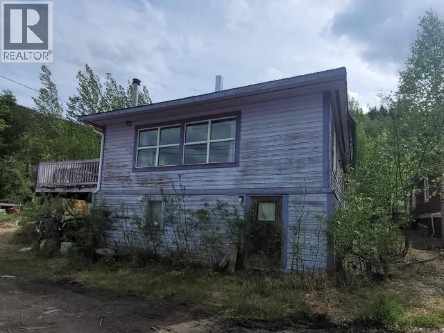 Property Photo:  941 8th Avenue  YT Y0B 1G0 