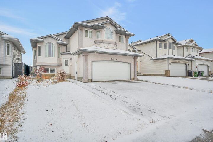 Property Photo:  6812 166 Avenue NW  AB T5Z 3T2 