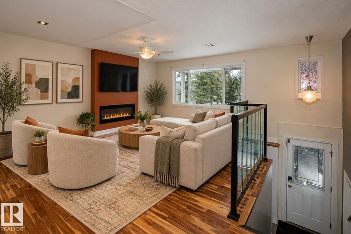 Property Photo:  12804 133 Street NW  AB T5L 1S6 
