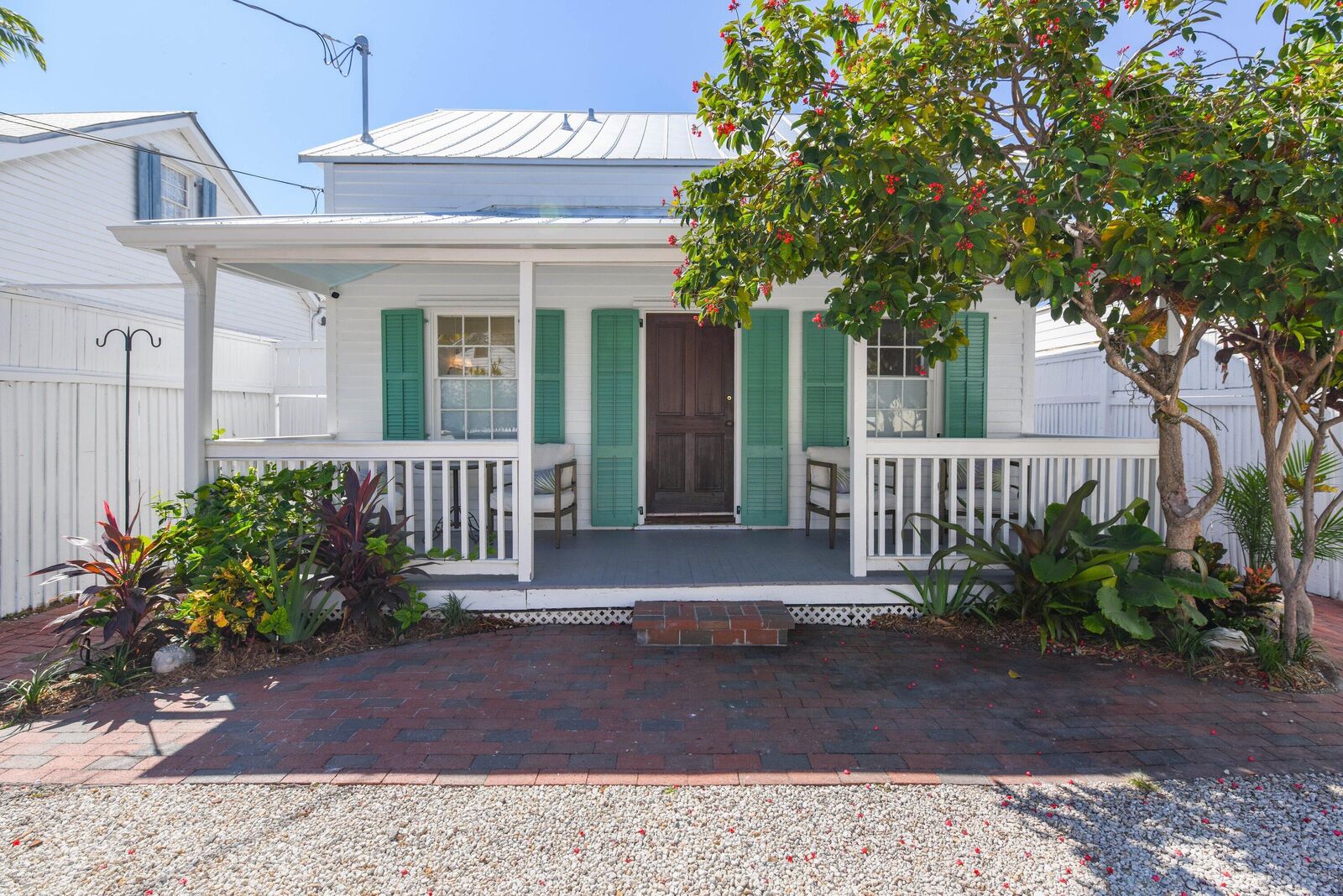 Property Photo: 1104 Packer Street FL 33040