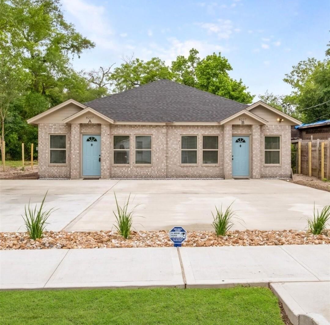 Property Photo:  8207 Sandra Street A  TX 77016 