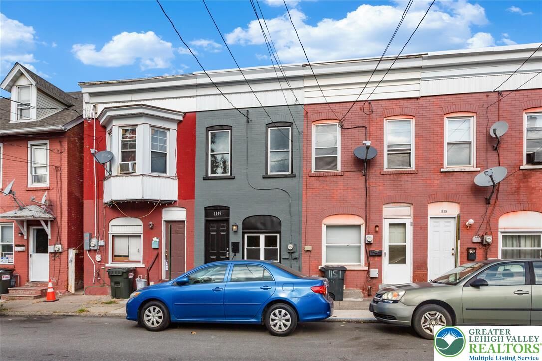 Property Photo:  1149 E 3rd Street  PA 18015 