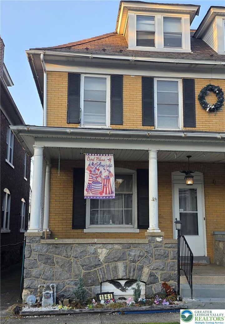 Property Photo: 1941 Fairview Avenue PA 18042
