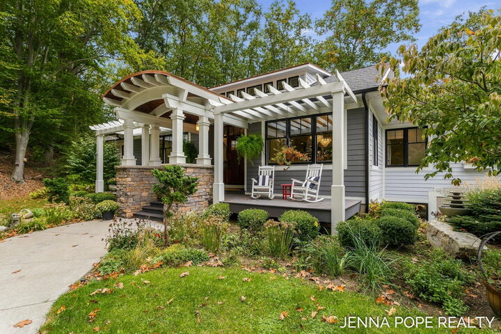 Property Photo:  14676 Brucker Woods Court  MI 49417 