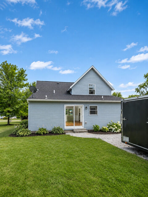 Property Photo:  108 E Bissell Street  IL 62571 