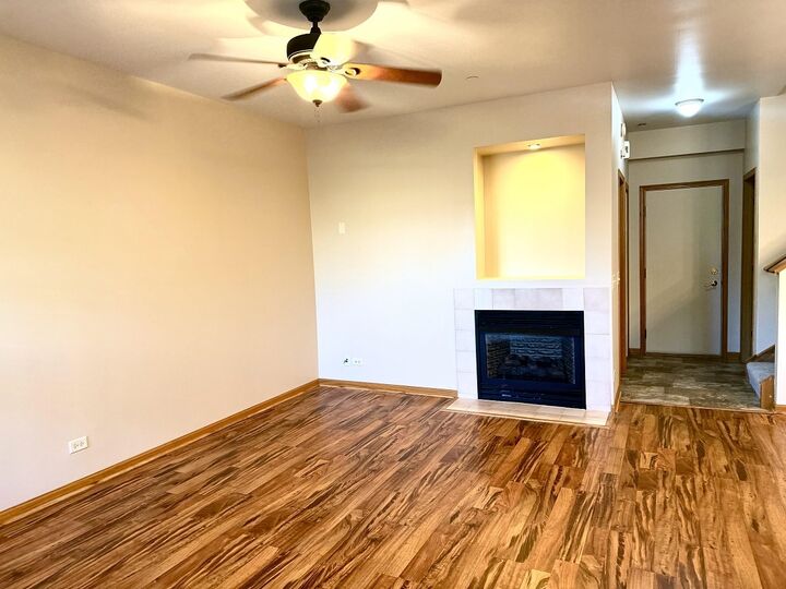 Property Photo: 101 Stoneshire Court C IL 60140