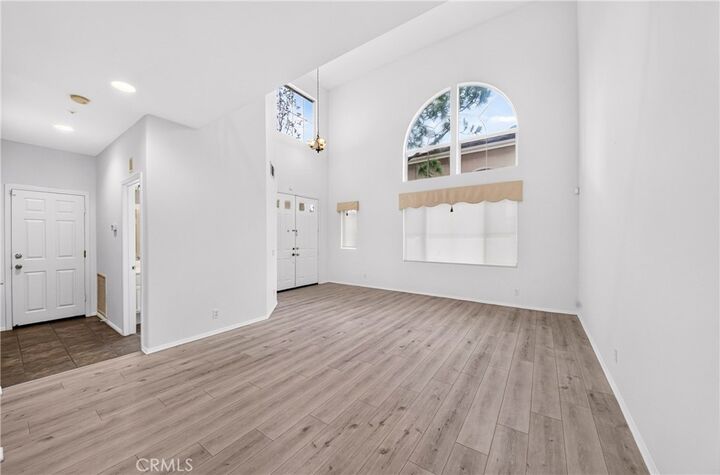 Property Photo:  1918 Edinburgh Way  CA 92831 
