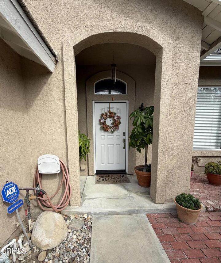 Property Photo:  10850 Sunflower Street  CA 93004 