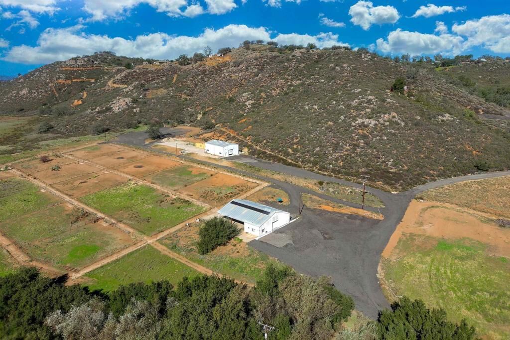 Property Photo:  25928 E Old Juian Highway  CA 92065 