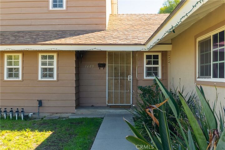Property Photo:  1685 S Belle  CA 92882 