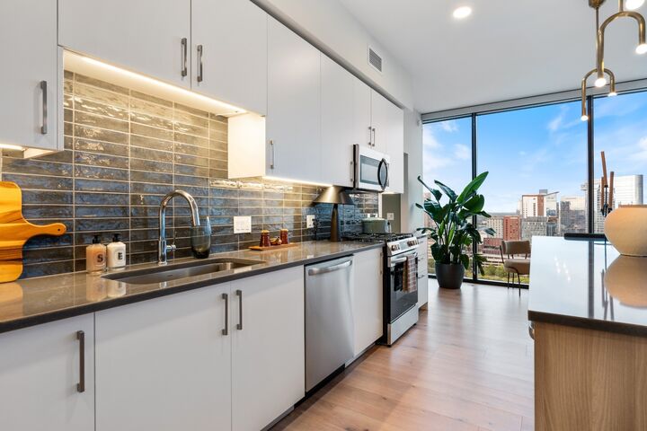 Property Photo:  1212 Demonbreun St C2d  TN 37203 