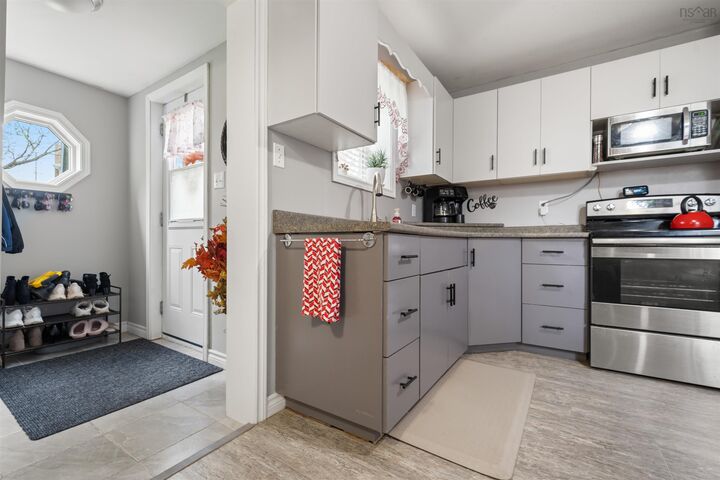 Property Photo:  14 Grandview Avenue  NS B0K 1X0 