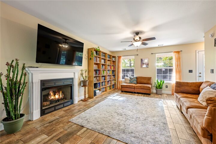 Property Photo:  5 Cranfield Circle  AR 72714 