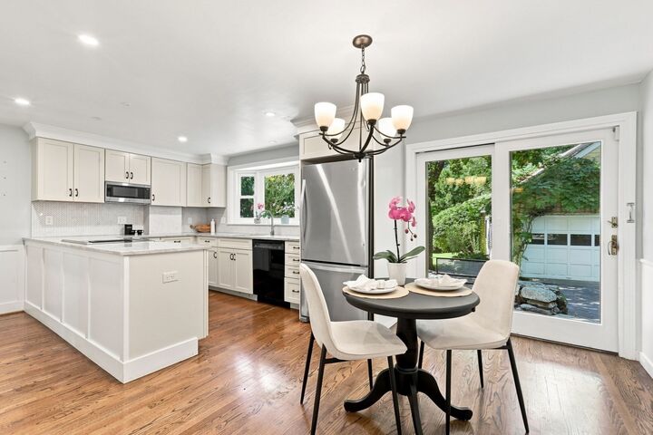 Property Photo:  85 High Street  MA 01890 