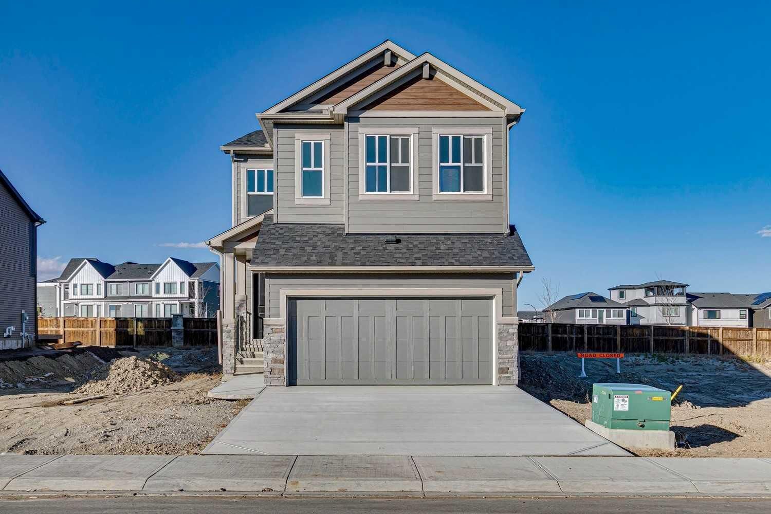 Property Photo:  468 Buffaloberry Manor SE  AB T3M 3K4 