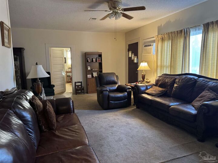 Property Photo:  295 Becks Lake Rd  FL 32533 