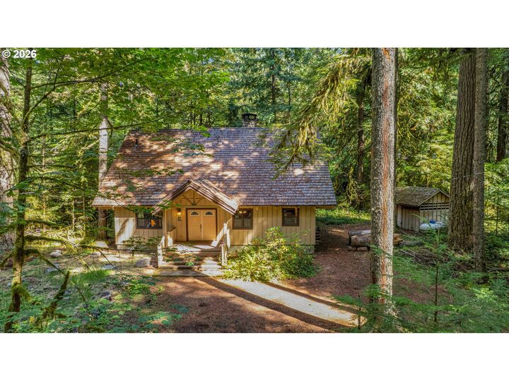 Property Photo:  76753 E Road 30B  OR 97049 