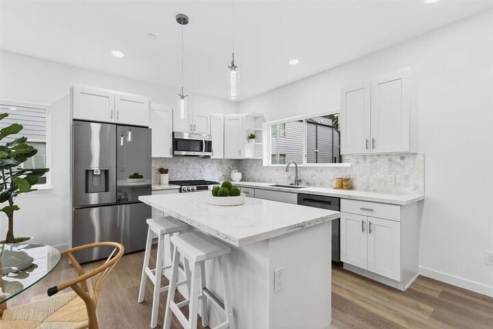 Property Photo: 221 NE 185th Street B WA 98155