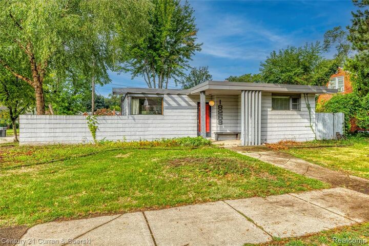 Property Photo:  18258 Outer Dr  MI 48128 