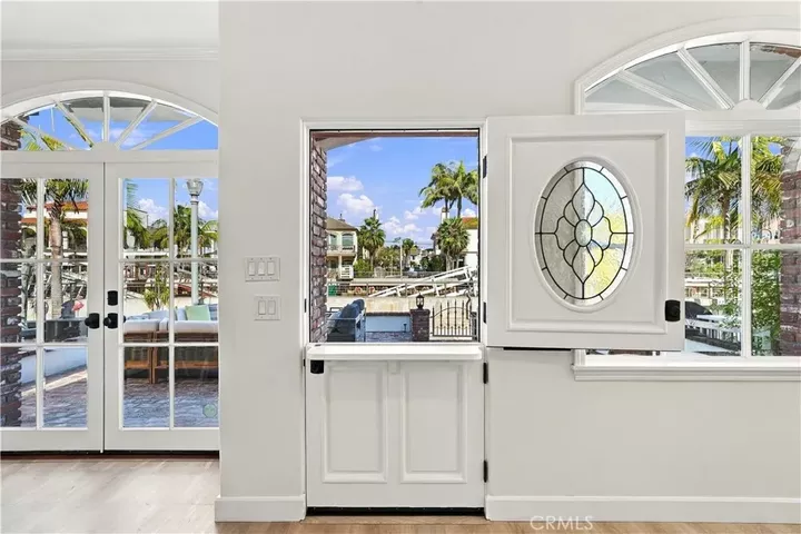 Property Photo:  130 Rivo Alto Canal  CA 90803 