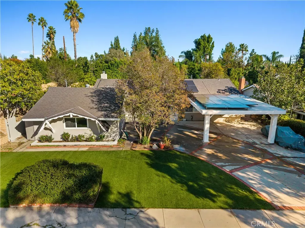 Property Photo:  22136 Napa Street  CA 91304 